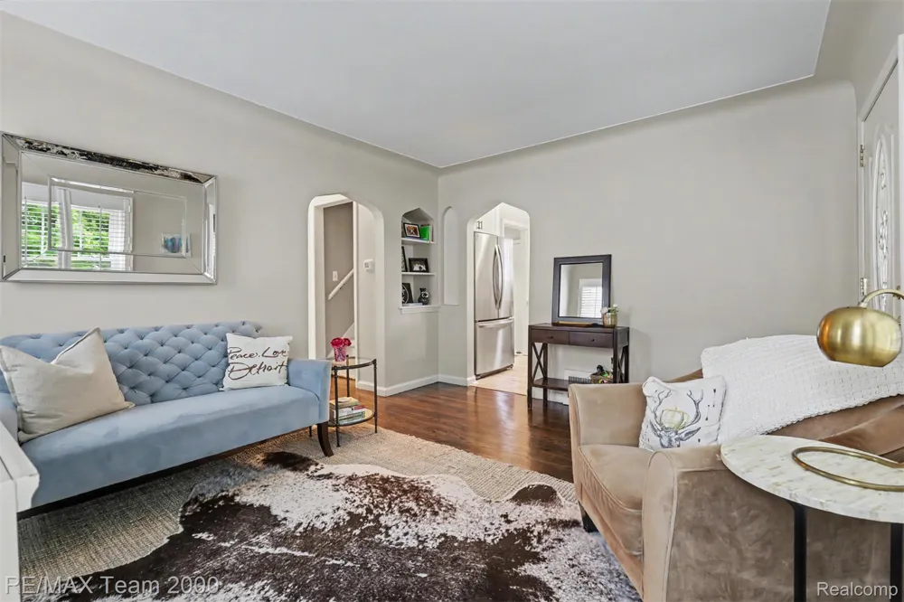 3237 McKinley Street Dearborn City, MI 48124