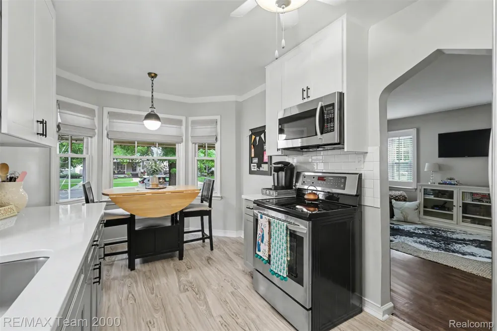 3237 McKinley Street Dearborn City, MI 48124