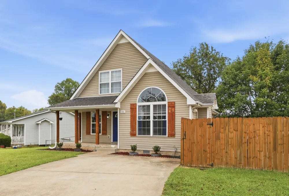 1009 Winesap Rd Clarksville, TN 37040