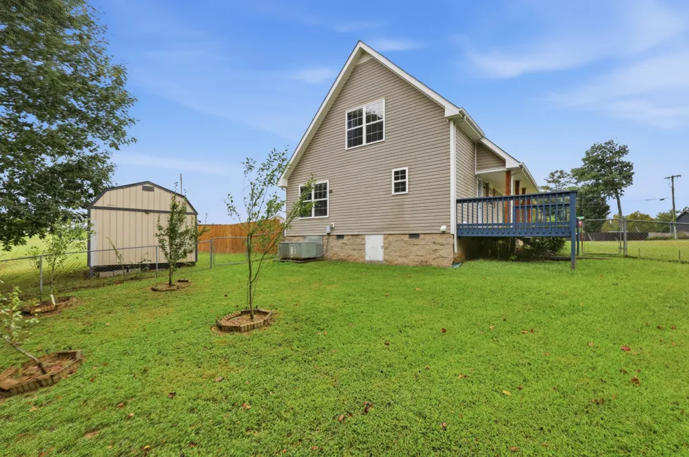 1009 Winesap Rd Clarksville, TN 37040