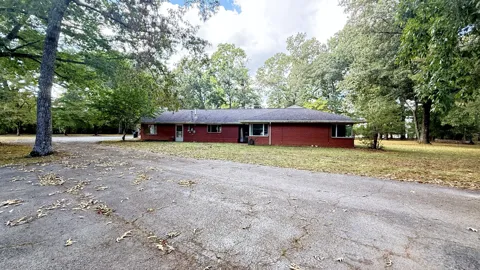 1201 Pickett Dr