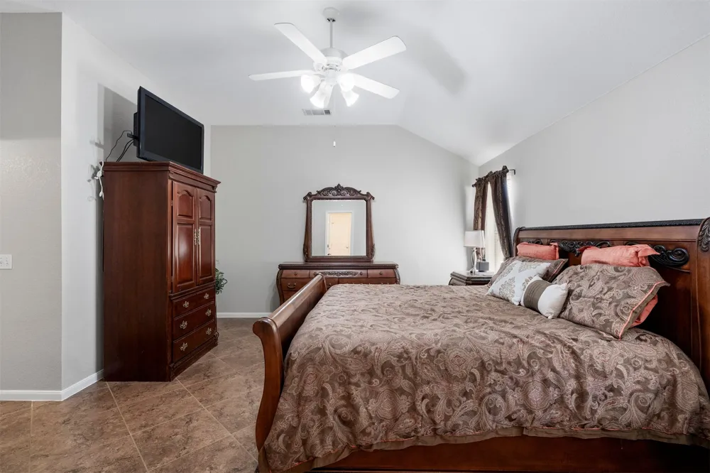 284 Honeycomb Circle Driftwood, TX 78619