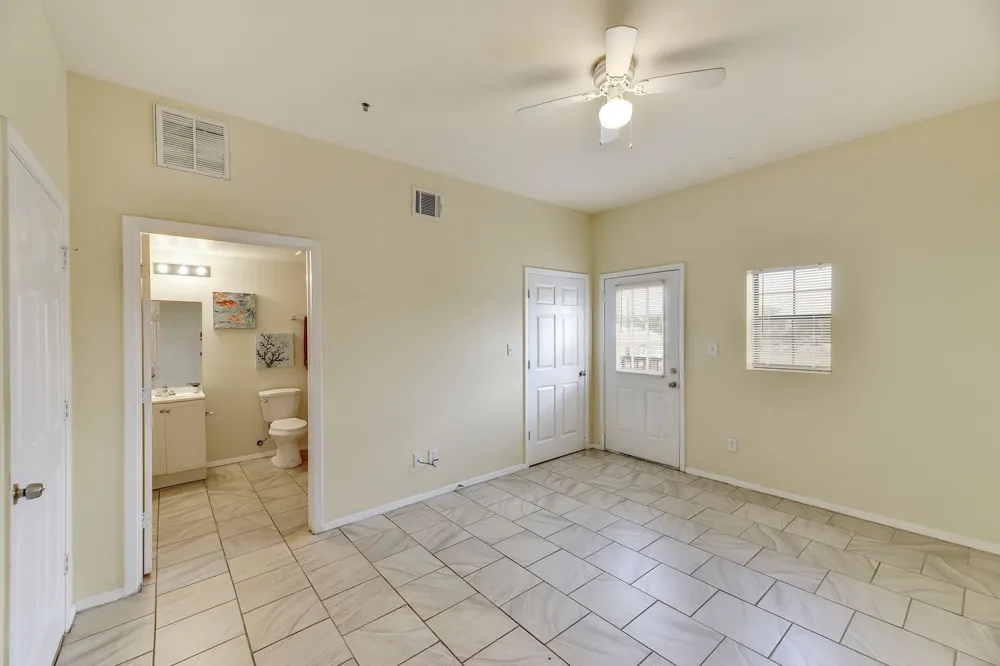420 Pleasant Valley Road #205 Austin, TX 78702