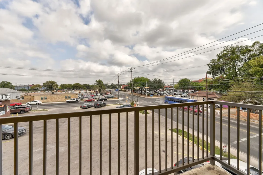 420 Pleasant Valley Road #205 Austin, TX 78702