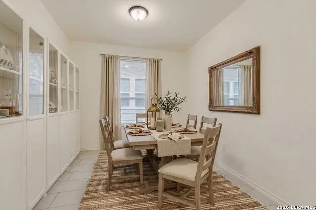 4918 VIA SONOMA TRL Converse, TX 78109