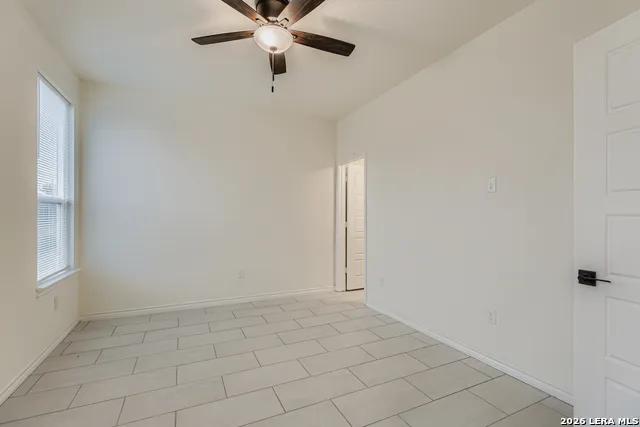 4918 VIA SONOMA TRL Converse, TX 78109
