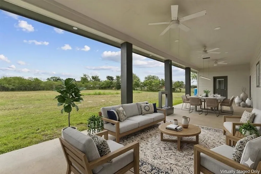 1900 Lezak Road Sealy, TX 77474