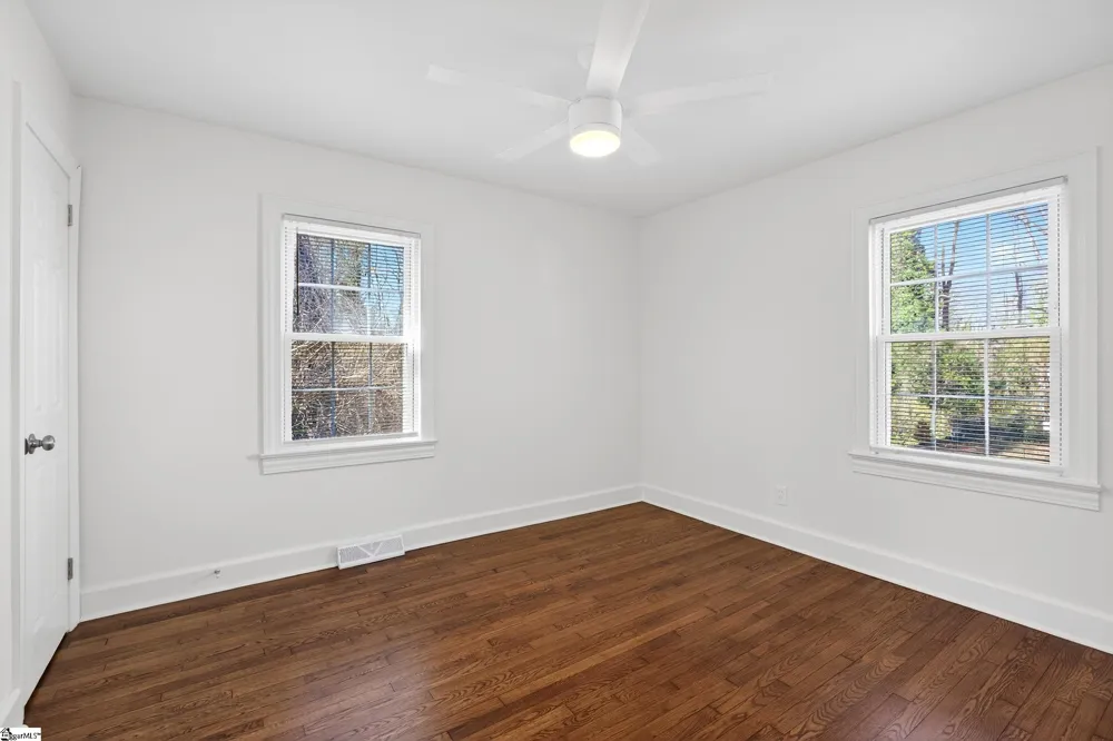 111 Oakleaf Drive Spartanburg, SC 29301