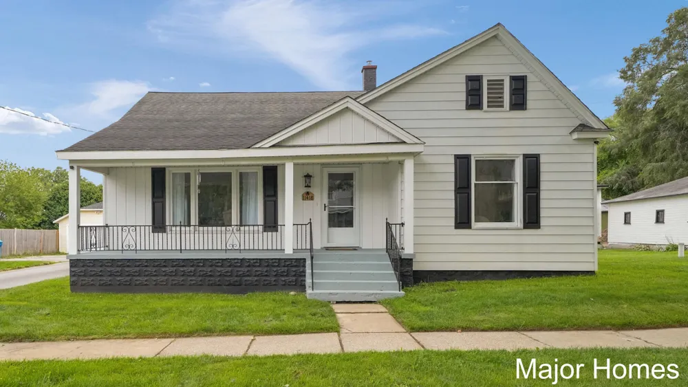 11418 SE Kirby Street SE Alto, MI 49302