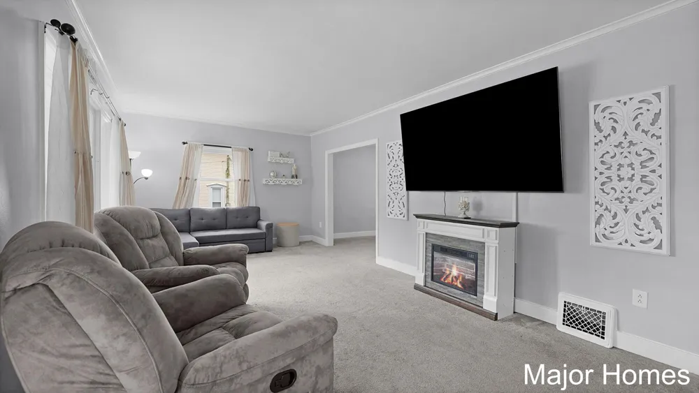11418 SE Kirby Street SE Alto, MI 49302
