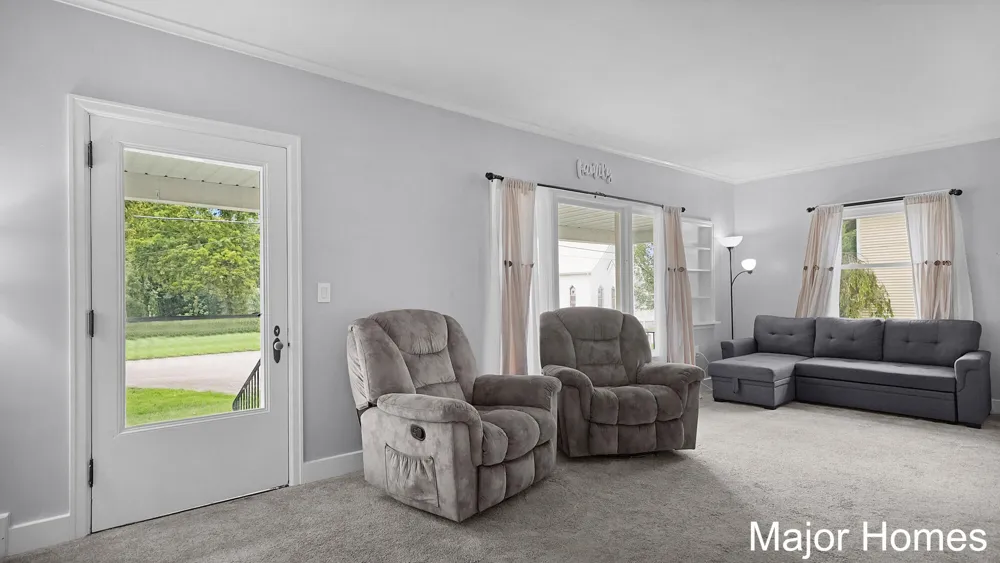 11418 SE Kirby Street SE Alto, MI 49302