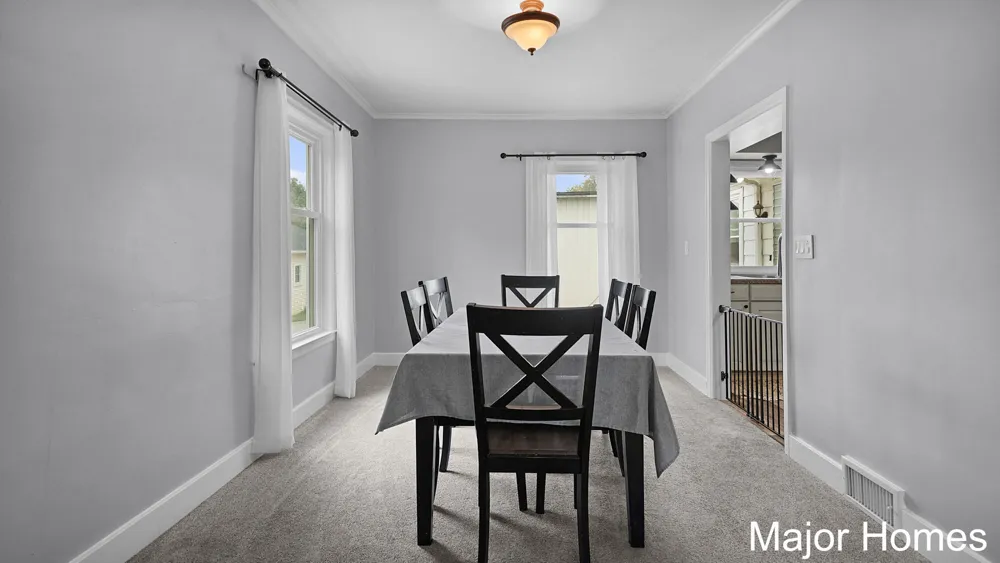 11418 SE Kirby Street SE Alto, MI 49302
