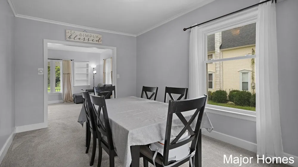 11418 SE Kirby Street SE Alto, MI 49302