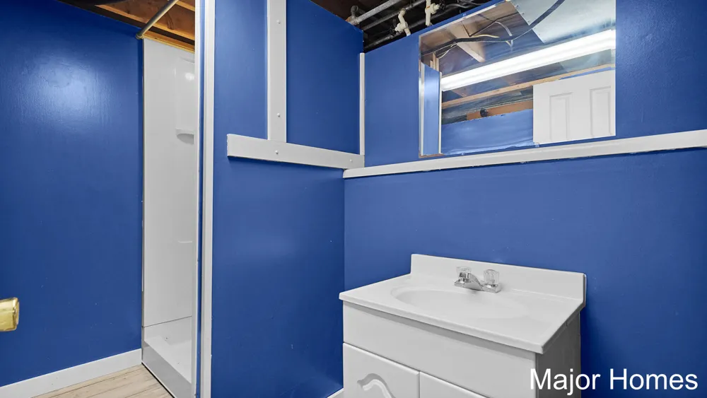 11418 SE Kirby Street SE Alto, MI 49302