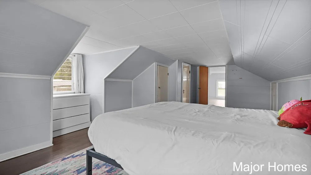 11418 SE Kirby Street SE Alto, MI 49302