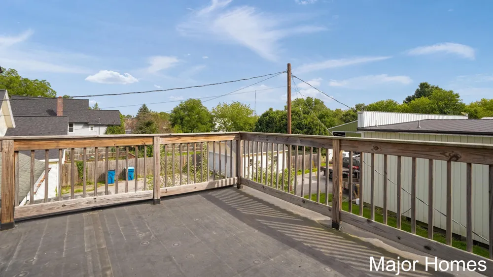 11418 SE Kirby Street SE Alto, MI 49302