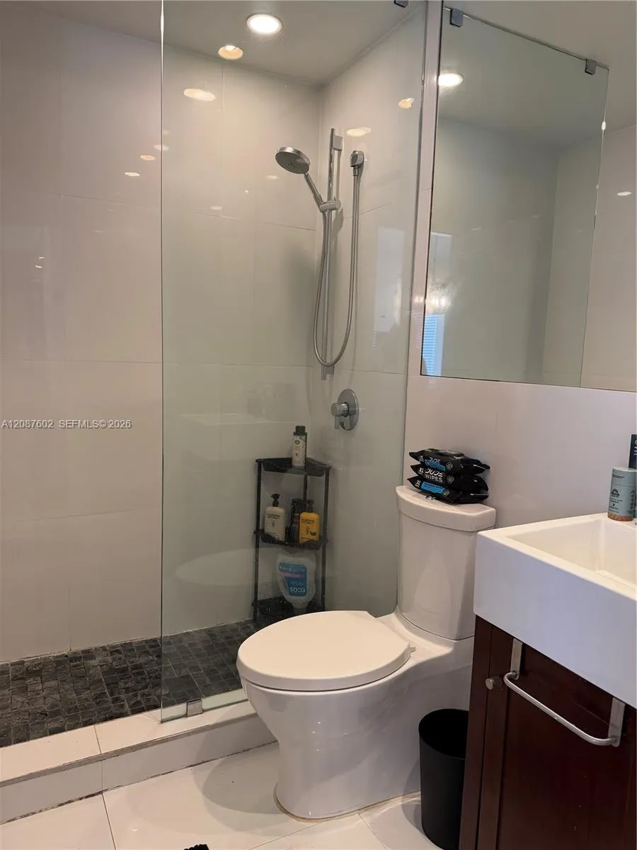 737 Jefferson Ave #303 Miami Beach, FL 33139
