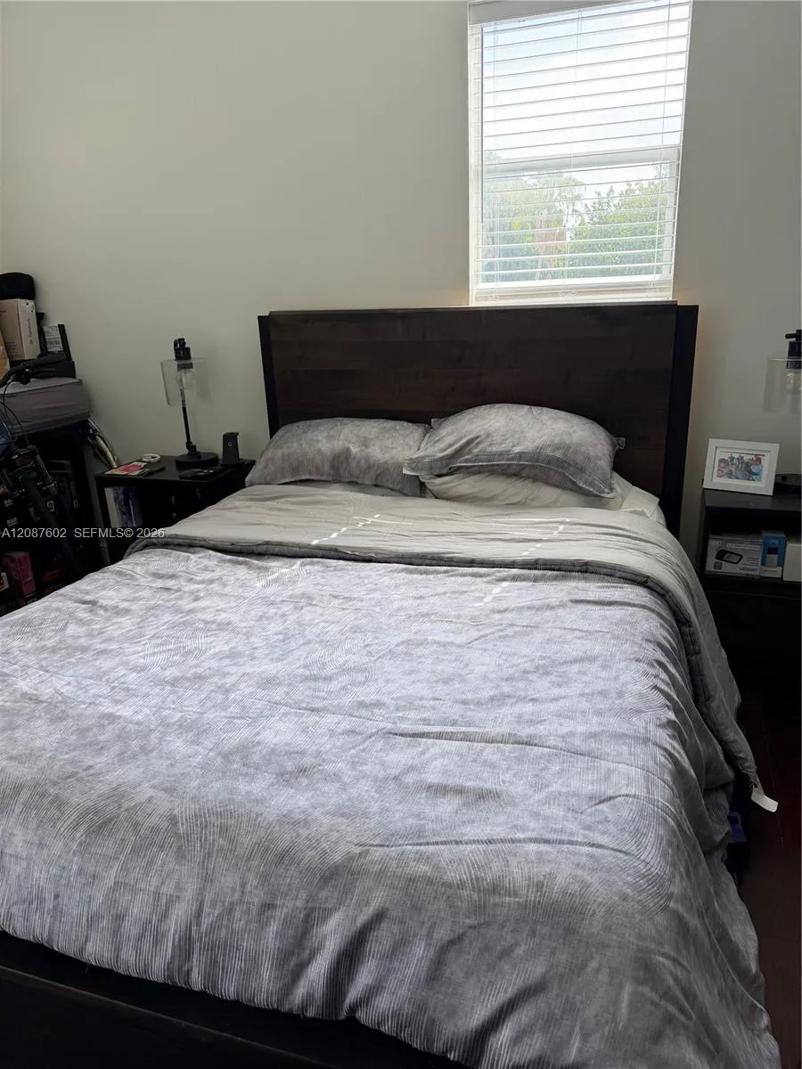 737 Jefferson Ave #303 Miami Beach, FL 33139