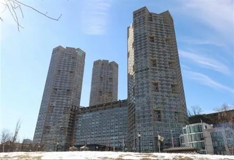 7000 BLVD EAST