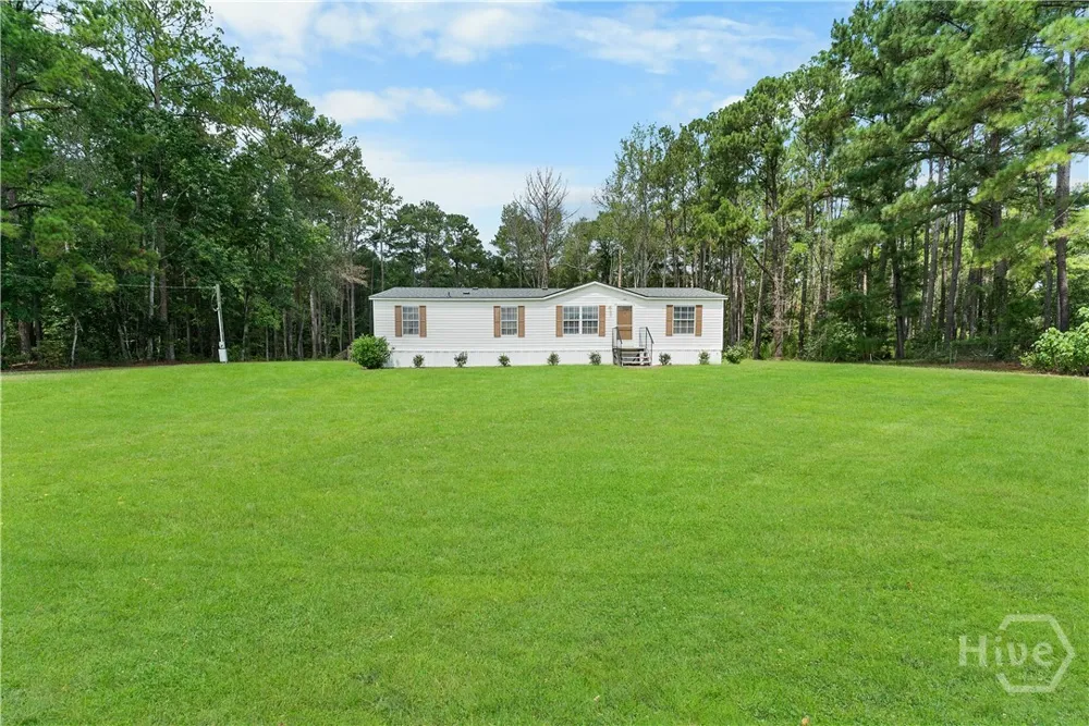 146 Floyd Avenue Guyton, GA 31312
