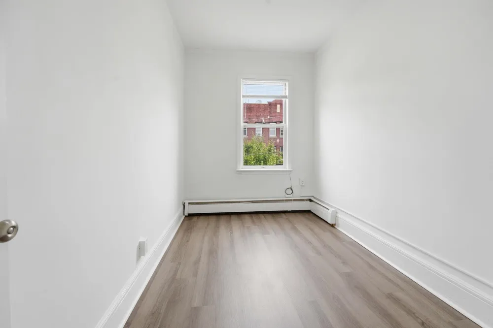 154 WEST 29TH ST Bayonne, NJ 07002