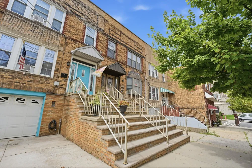 154 WEST 29TH ST Bayonne, NJ 07002