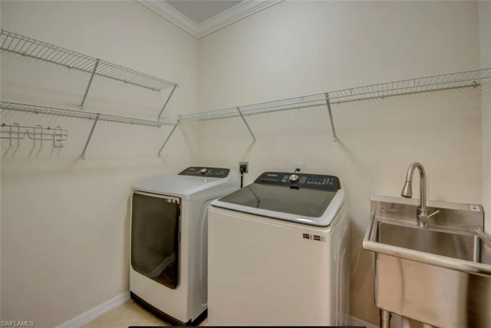 236 Destiny Circle Cape Coral, FL 33990