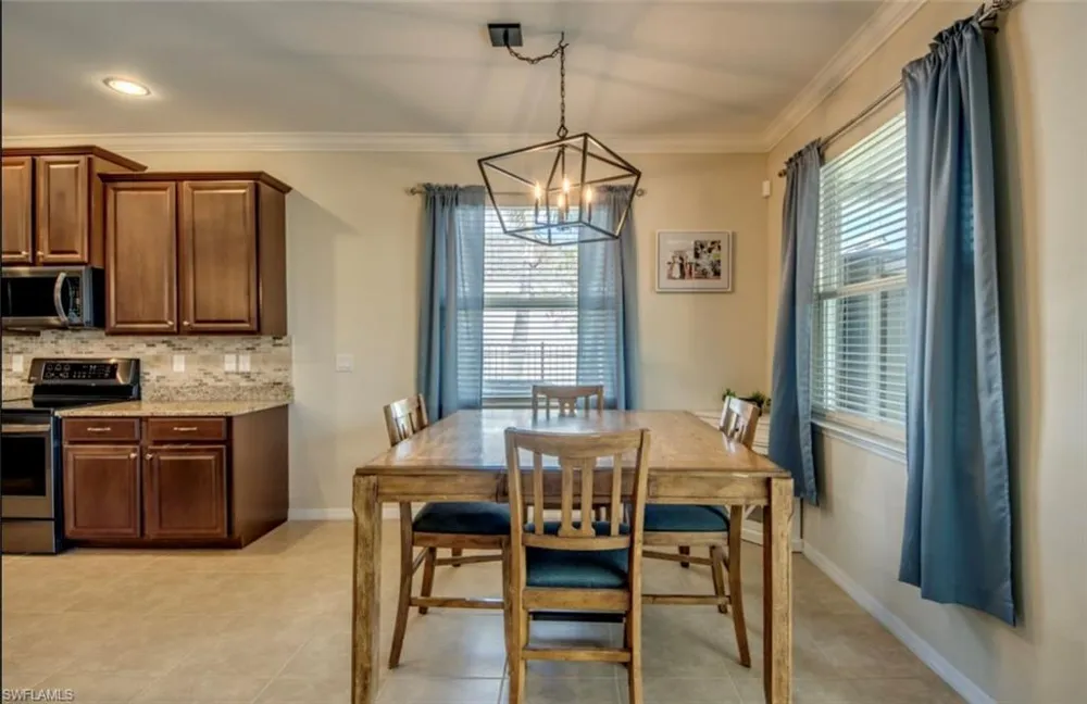 236 Destiny Circle Cape Coral, FL 33990