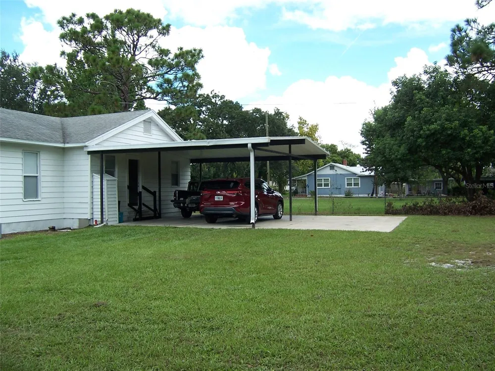 2011 CARRINGTON DRIVE Orlando, FL 32807