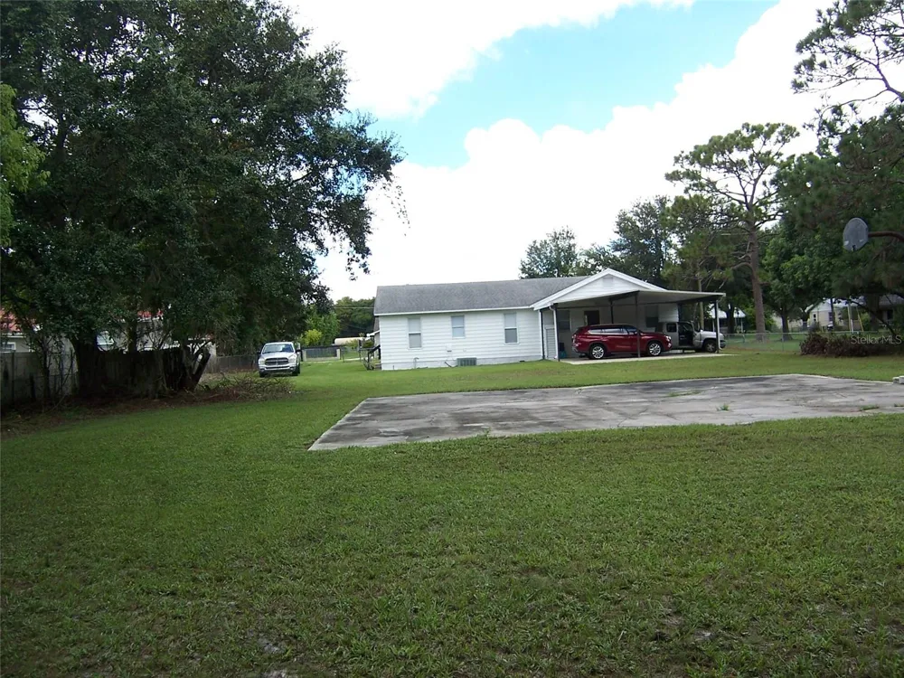 2011 CARRINGTON DRIVE Orlando, FL 32807