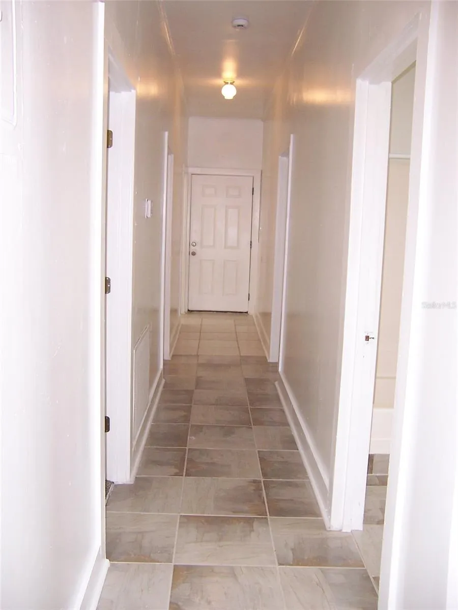 2011 CARRINGTON DRIVE Orlando, FL 32807