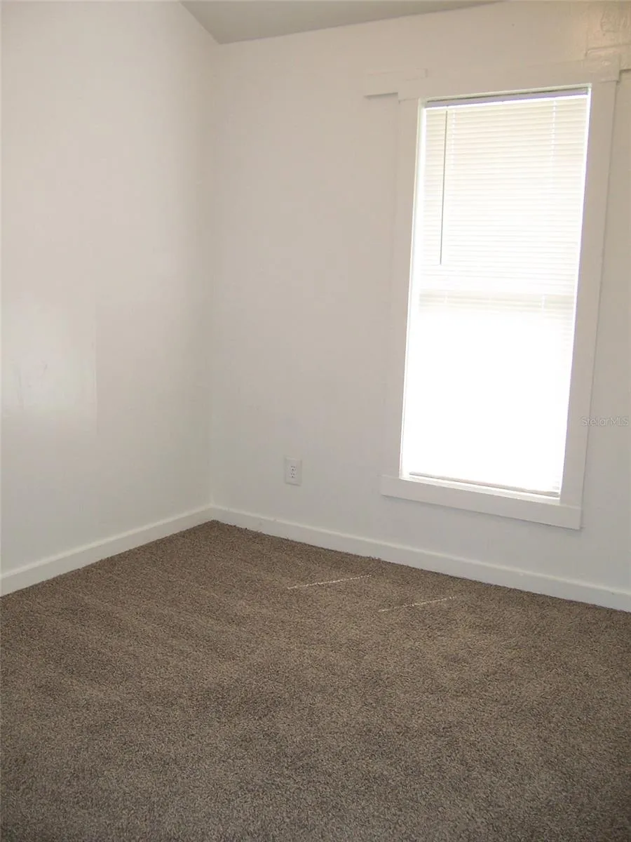 2011 CARRINGTON DRIVE Orlando, FL 32807