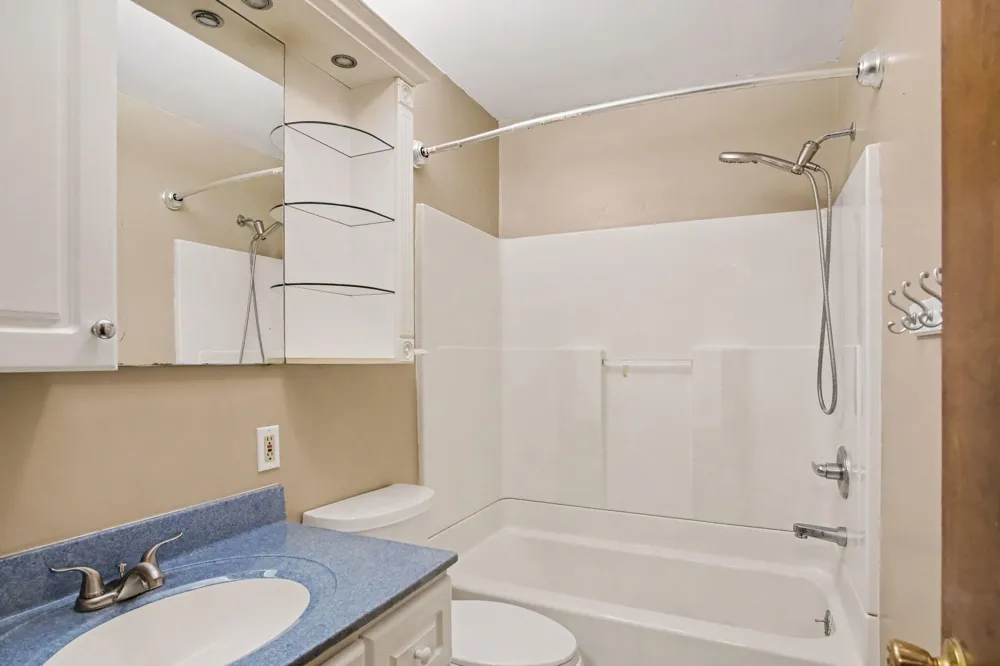 5123 Carson Avenue SW Wyoming City, MI 49548