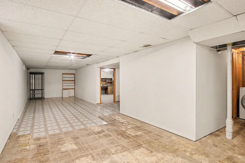 5123 Carson Avenue SW Wyoming City, MI 49548