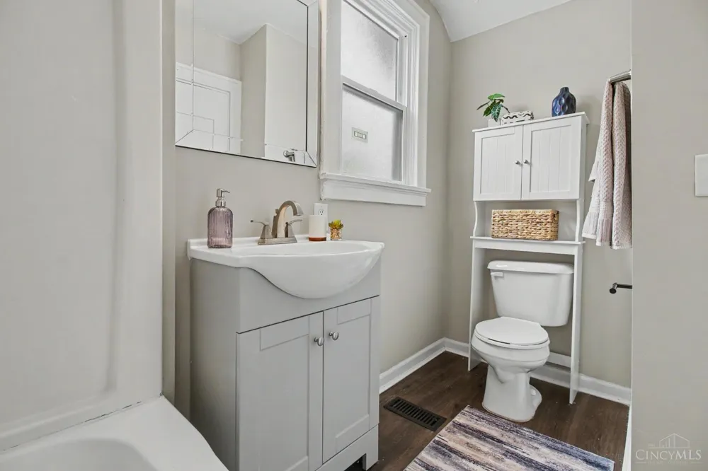 6846 Hurd Avenue Columbia, OH 45227
