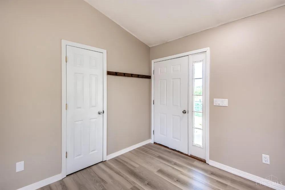 94 Fawn Lane Blanchester, OH 45107