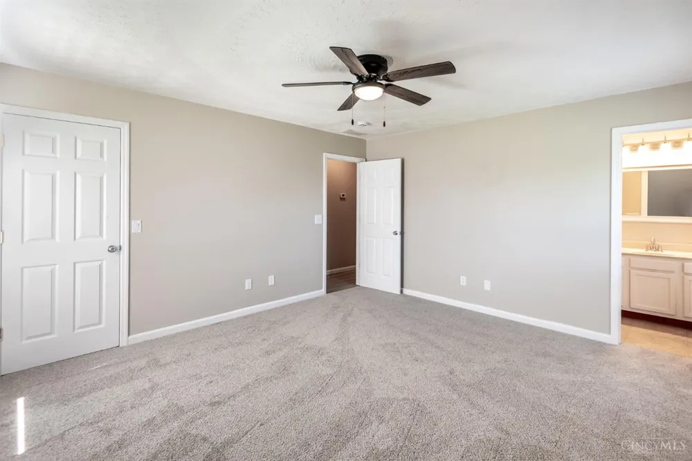 94 Fawn Lane Blanchester, OH 45107