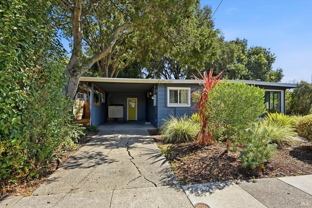 736 Brigham Avenue Santa Rosa, CA 95404