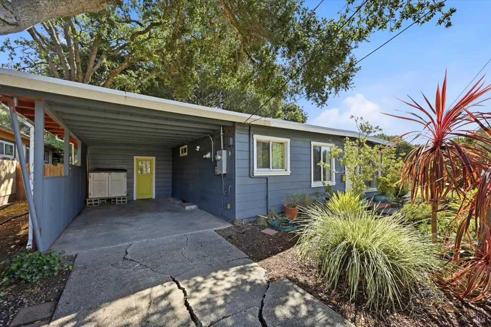 736 Brigham Avenue Santa Rosa, CA 95404