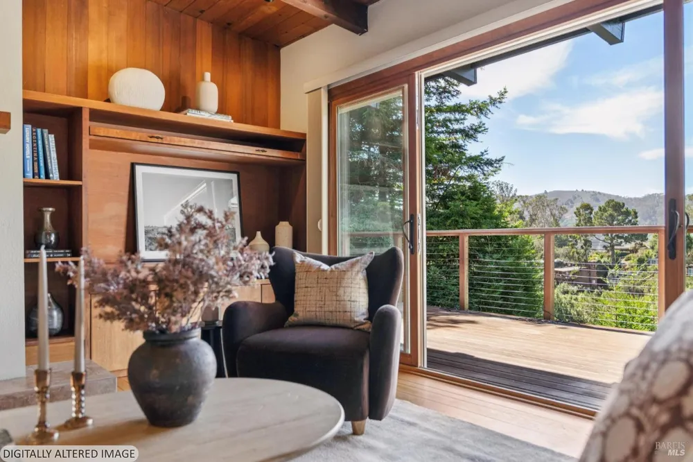 1091 W California Avenue Mill Valley, CA 94941