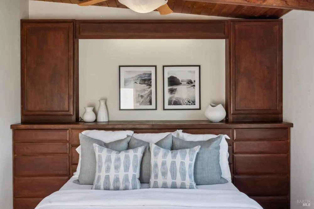 1091 W California Avenue Mill Valley, CA 94941