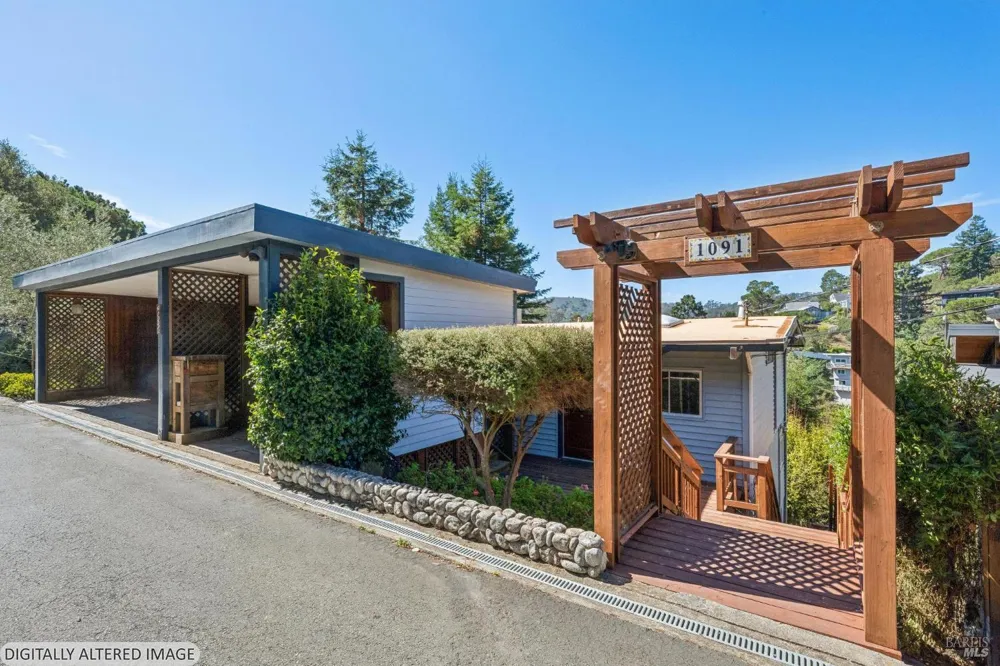 1091 W California Avenue Mill Valley, CA 94941