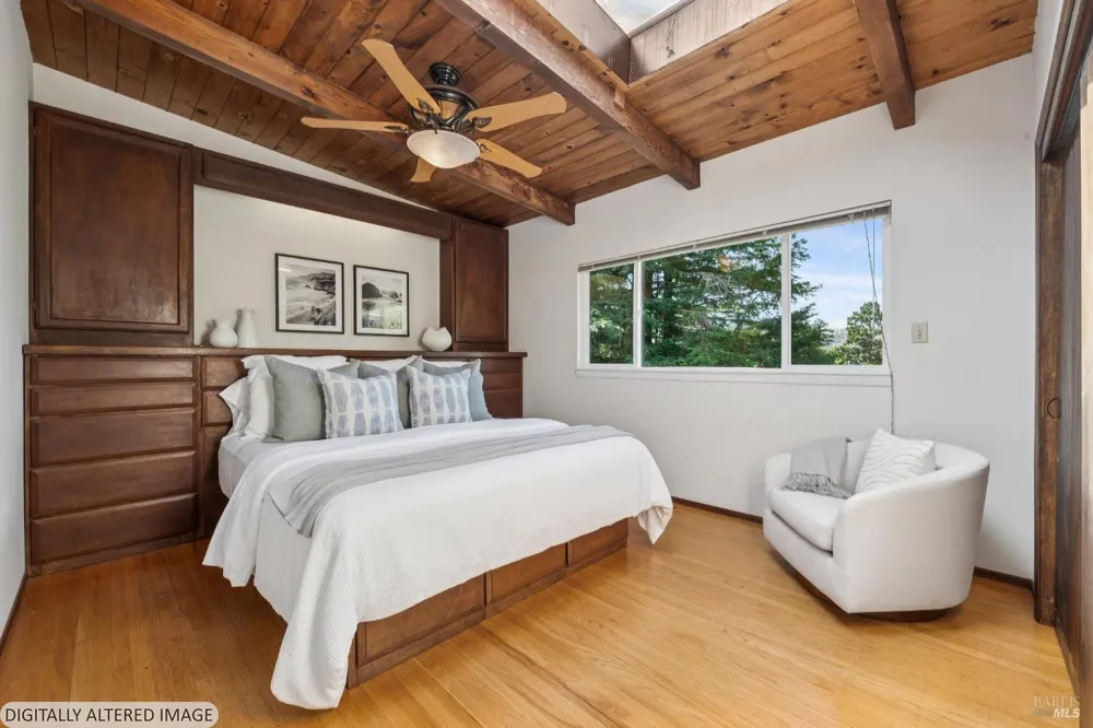 1091 W California Avenue Mill Valley, CA 94941