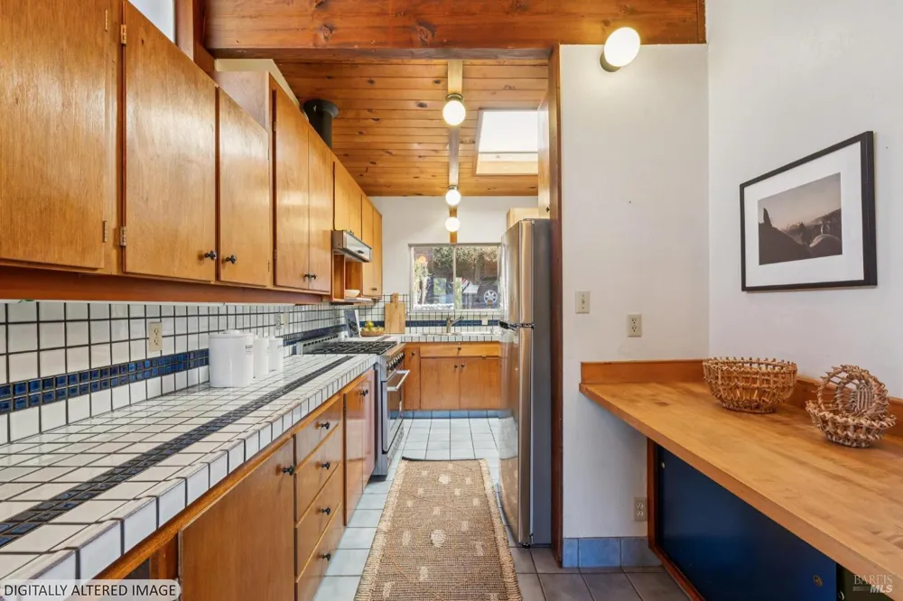 1091 W California Avenue Mill Valley, CA 94941