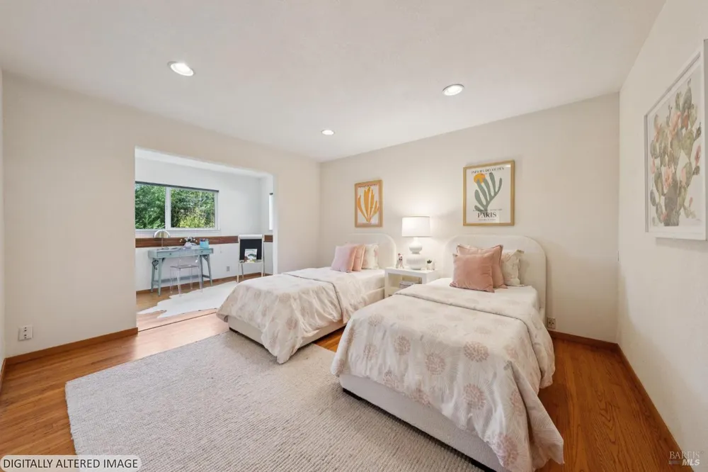 1091 W California Avenue Mill Valley, CA 94941