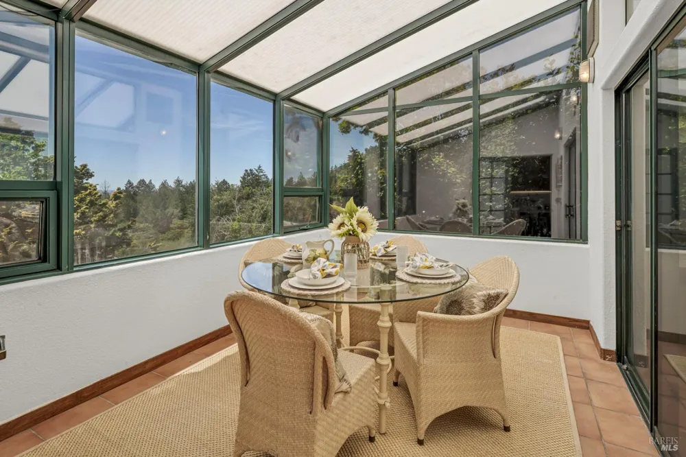 3975 Chanate Road Santa Rosa, CA 95404