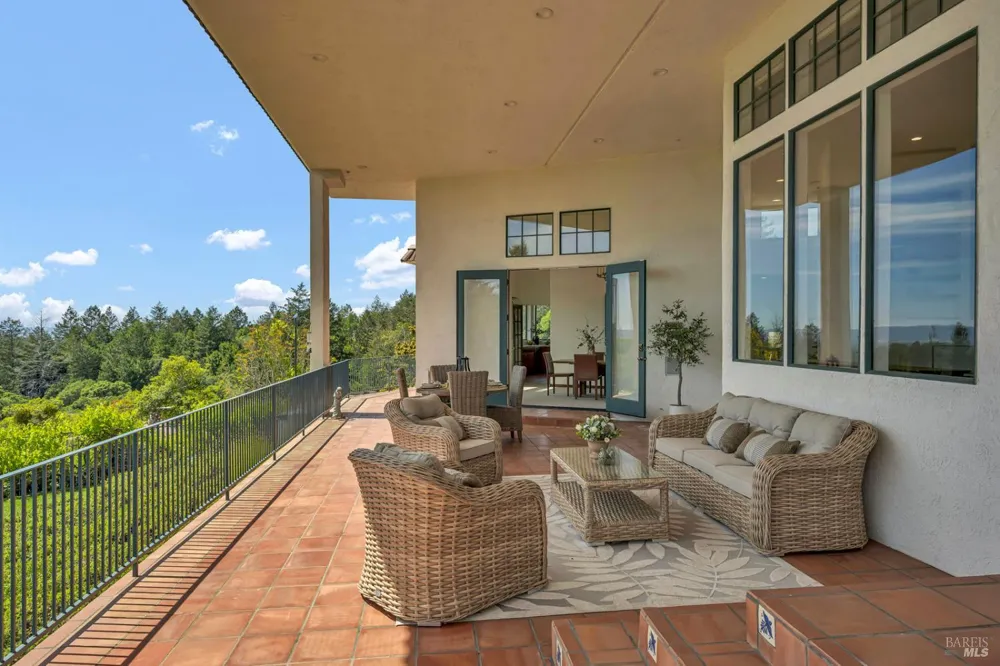 3975 Chanate Road Santa Rosa, CA 95404