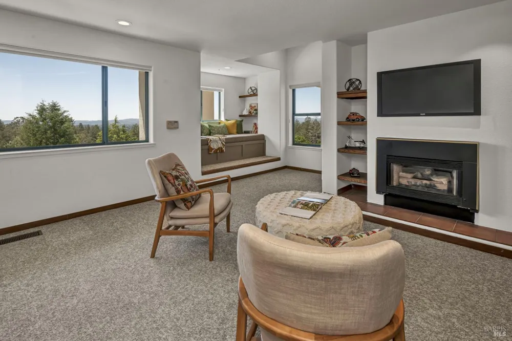 3975 Chanate Road Santa Rosa, CA 95404