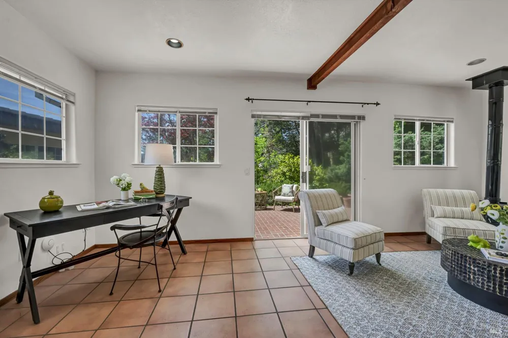 3975 Chanate Road Santa Rosa, CA 95404