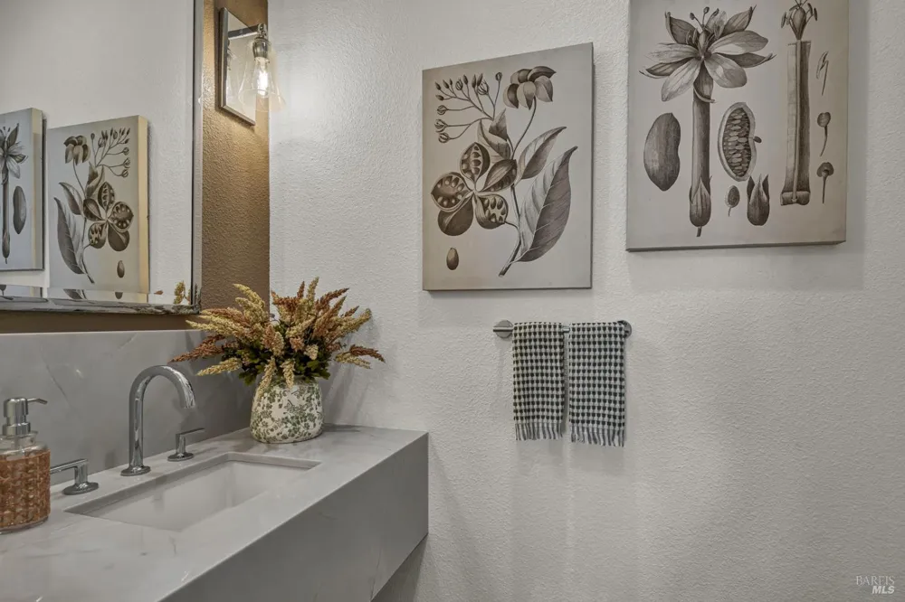 3975 Chanate Road Santa Rosa, CA 95404